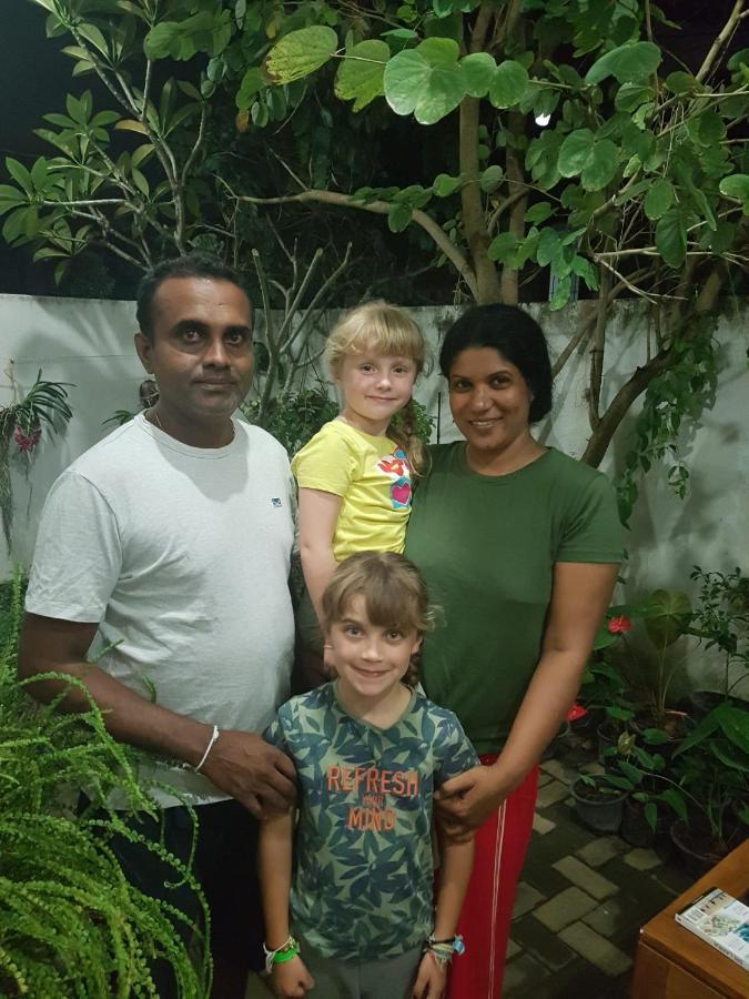 Ever Green Villa Negombo Buitenkant foto