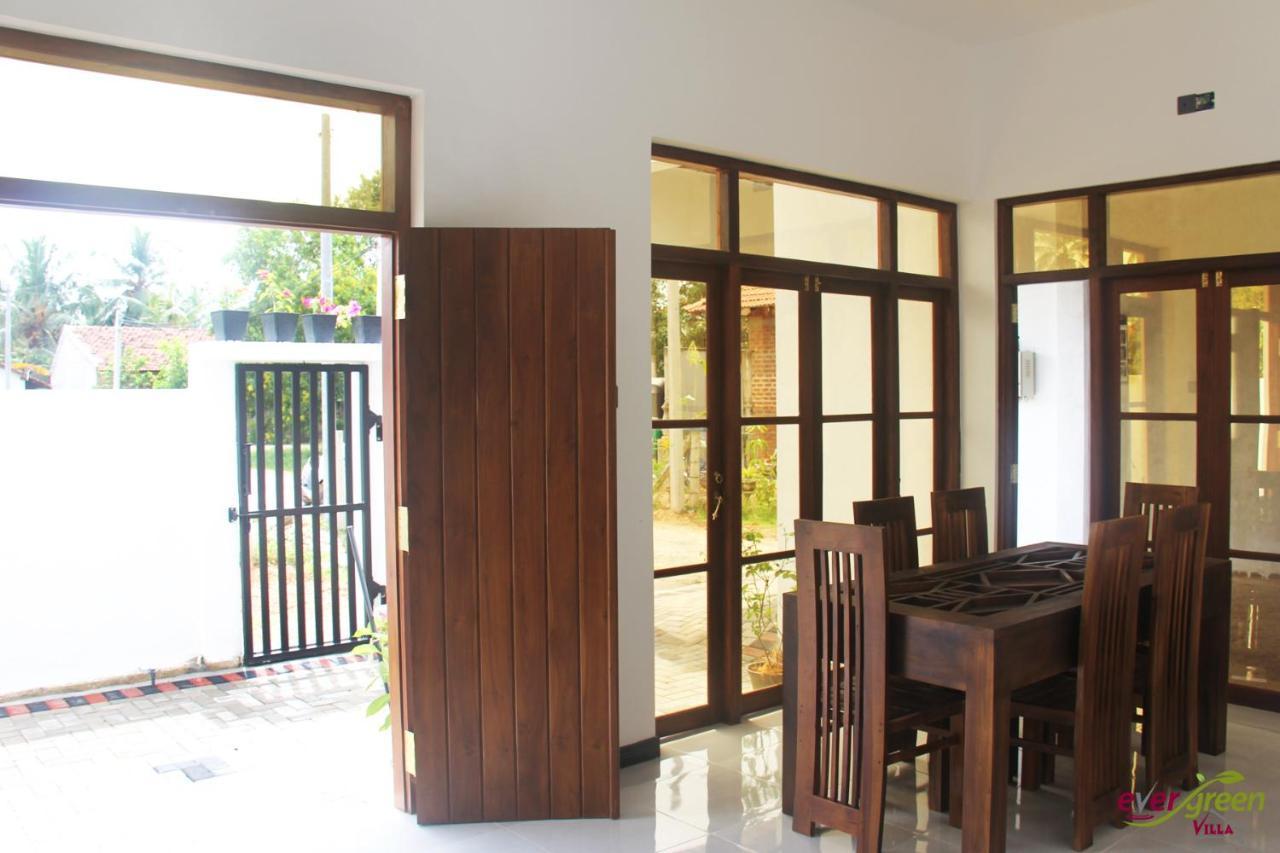 Ever Green Villa Negombo Buitenkant foto