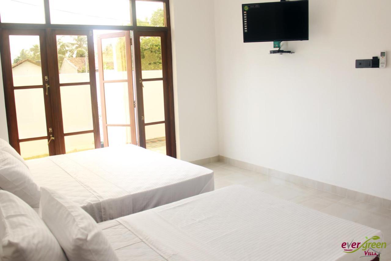 Ever Green Villa Negombo Buitenkant foto