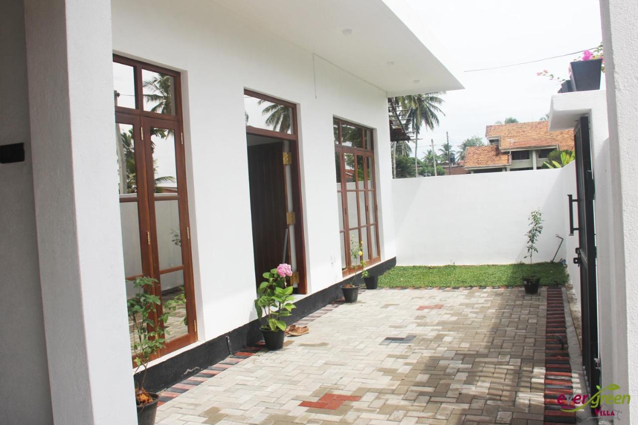 Ever Green Villa Negombo Buitenkant foto