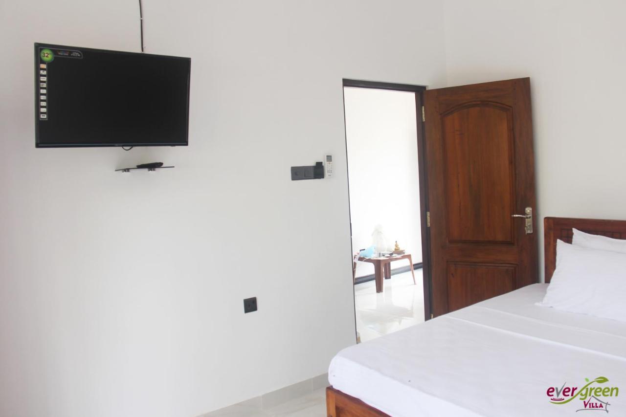 Ever Green Villa Negombo Buitenkant foto